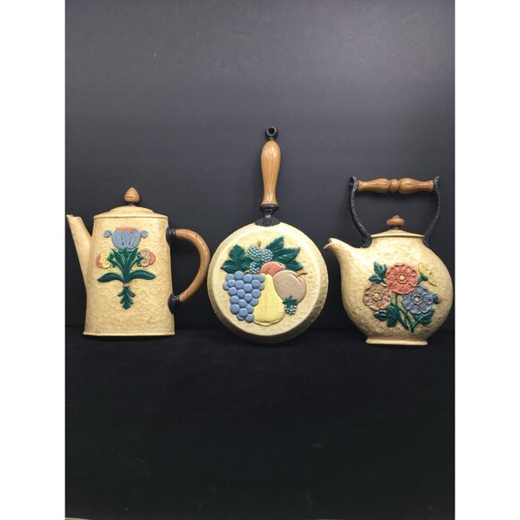 Vintage Home Interiors Kitchen Wall Decor Coffee Pot Kettle Skillet - Set of 3 - Picture 2 of 16